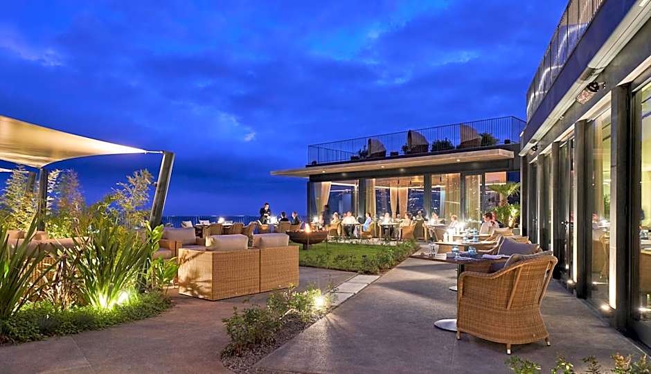 Les Suites at Cliff Bay Portobay