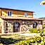 ISA-Residence with swimming-pool in Monteverdi Marittimo