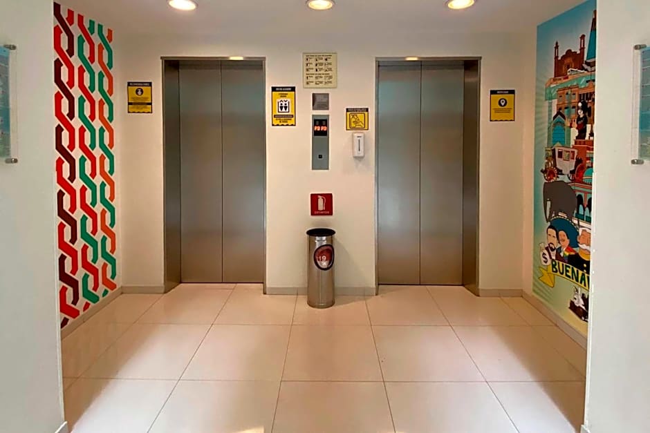 Hotel MX forum buenavista CDMX, Trademark by Wyndham