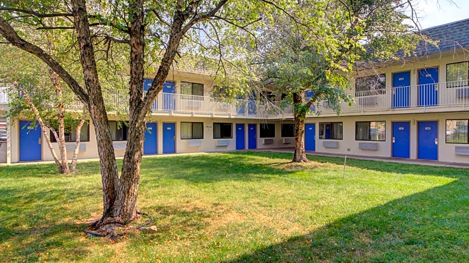 Motel 6-Wichita, KS - AIRPORT