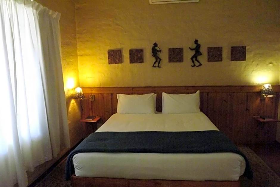 Ascot Inn