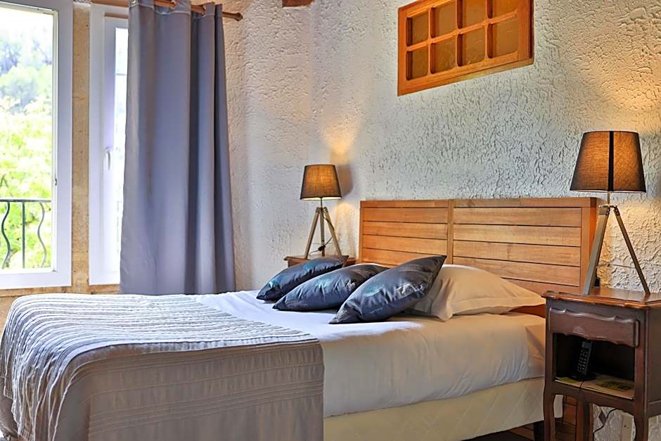 Logis Hôtel Castel Mouisson