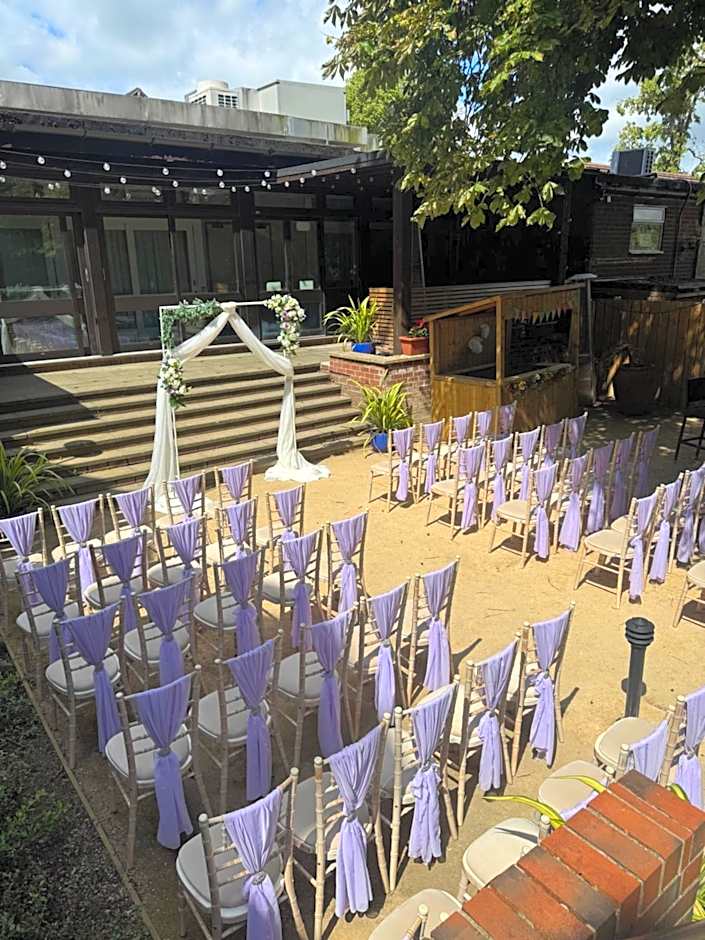 Mercure Hull Grange Park Hotel
