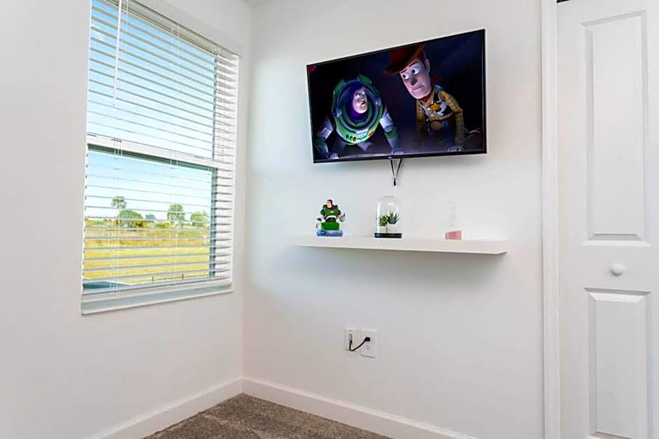 Super nice and spacious 9BDR home