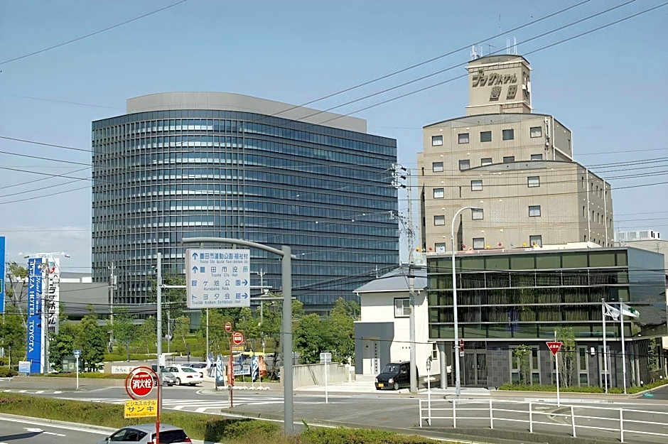 Plaza Hotel Toyota