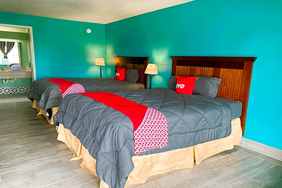 OYO Hotel Dundee By Crystal Lake