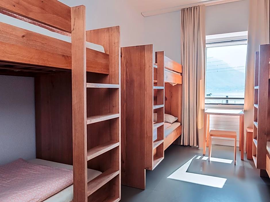 Montreux Youth Hostel