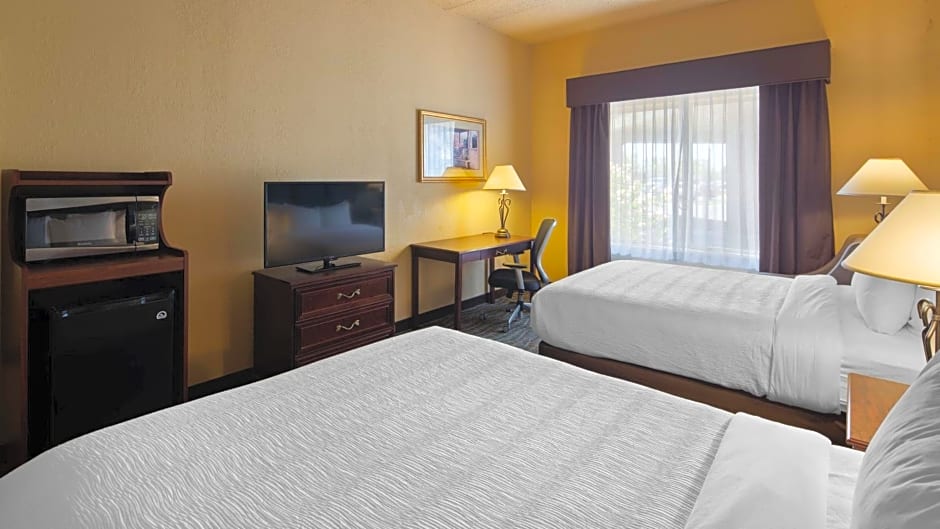 Best Western Holiday Manor