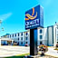 Quality Inn and Suites Near Tanger Outlet Mall