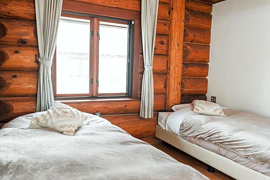 Hakuba Pension & Log Hotel Meteor