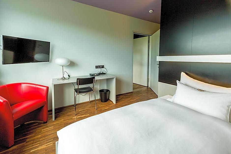 dasbreitehotel am Rhein