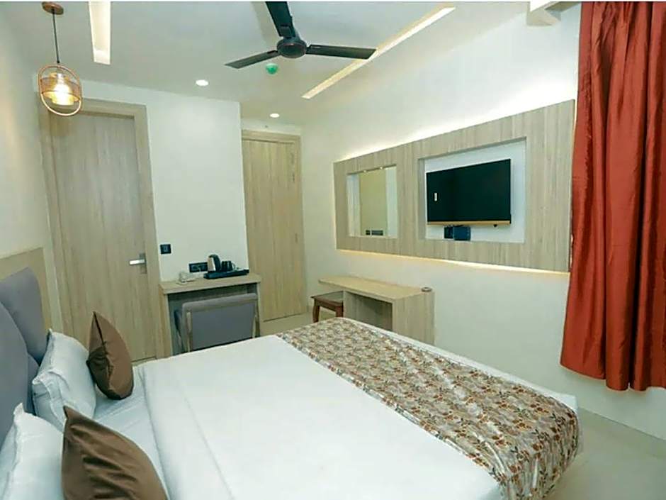 Hotel Vishal Residency Mahipalpur Near IGI Delhi Airport