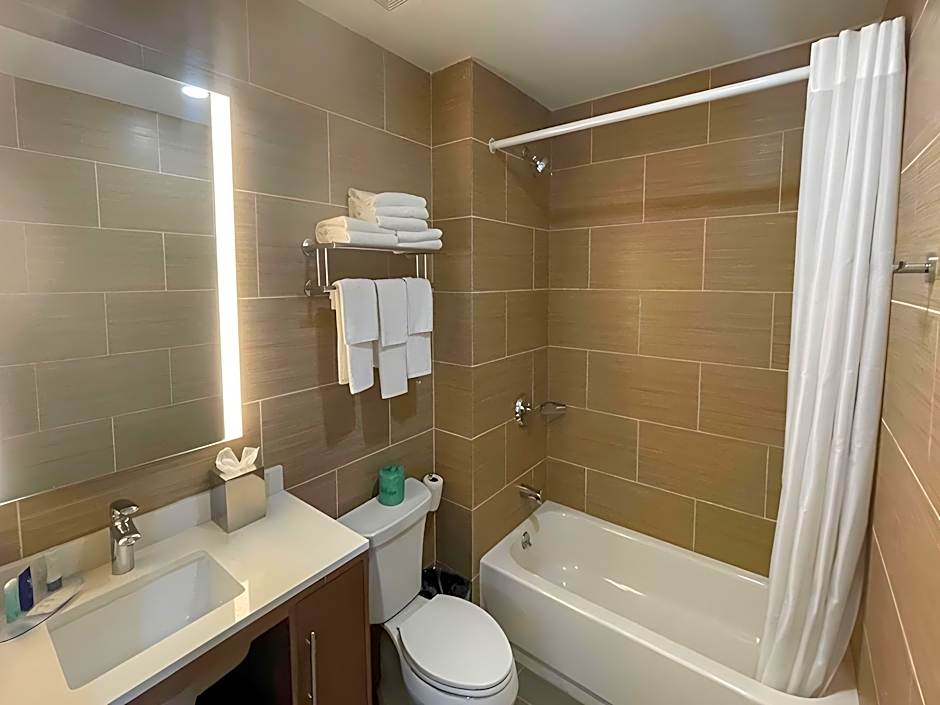 MainStay Suites