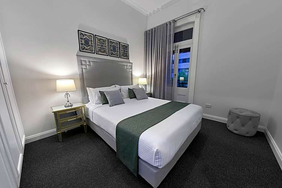 Adelaide Mansions Apartments