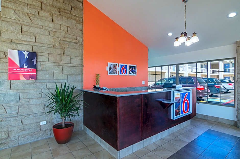 Motel 6-Childress, TX