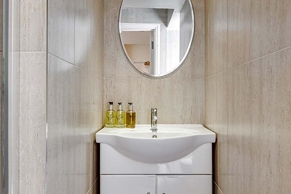 1 Lexham Gardens Hotel