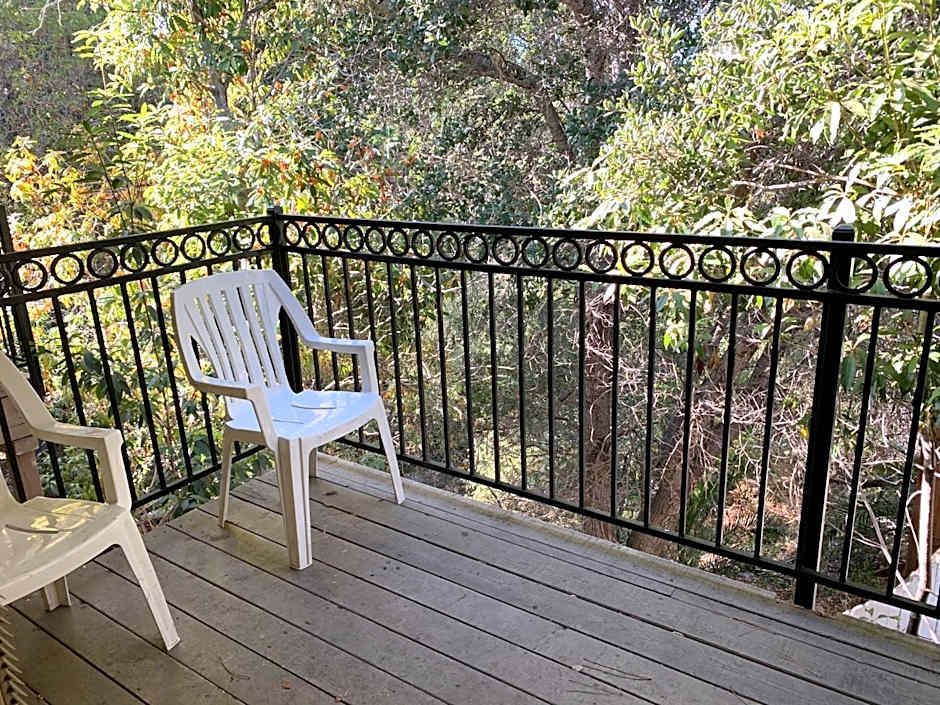 Olive Tree Inn & Suites