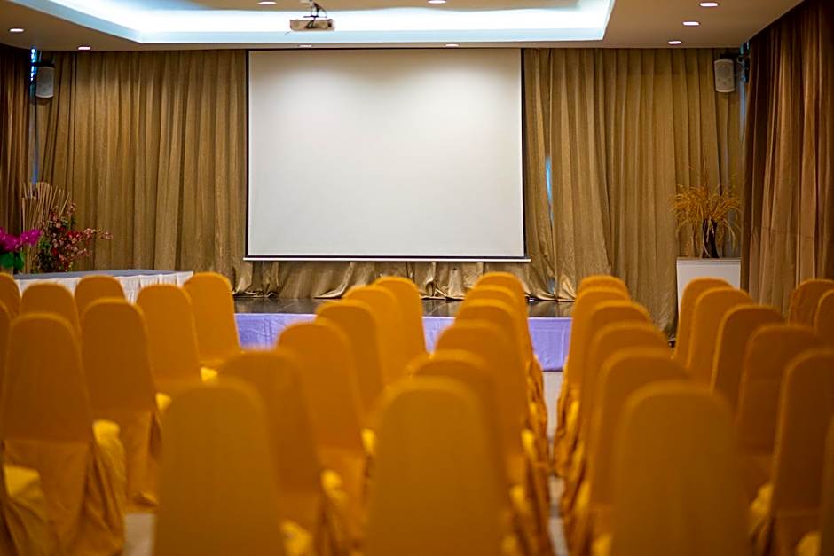 O2 Grand Suvarnabhumi Airport