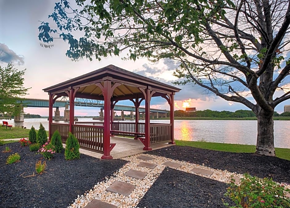 Red Roof PLUS Secaucus - Meadowlands - NYC