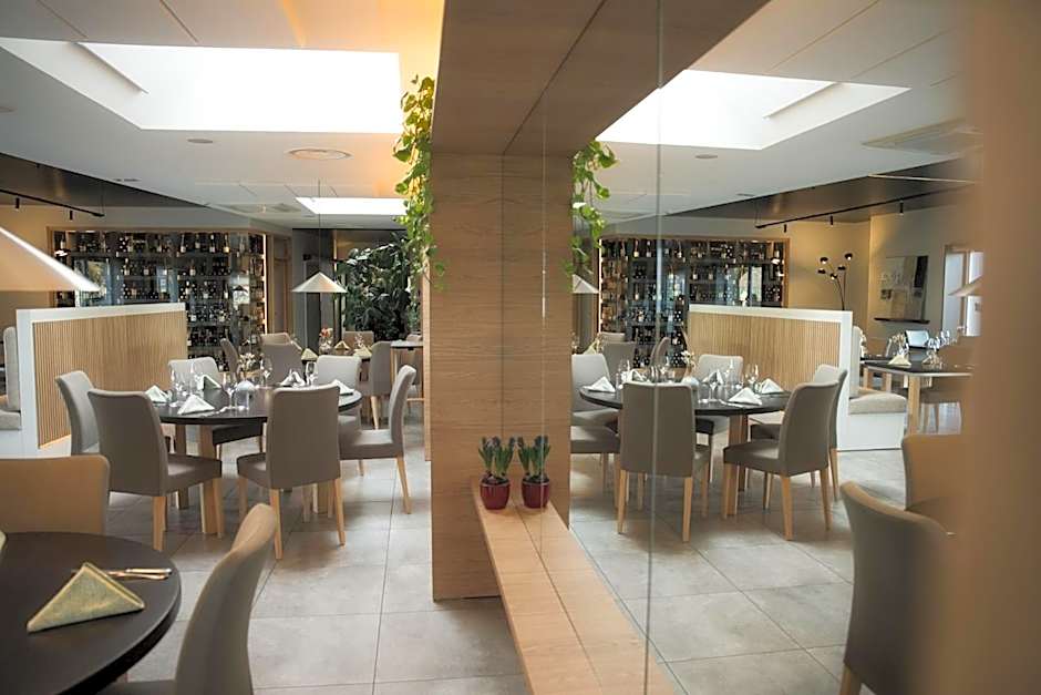 Logis Restaurant & Hôtel À la 12