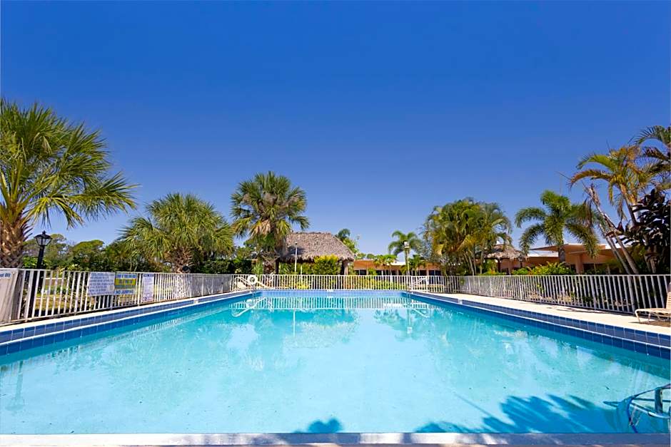 Warm Mineral Springs Motel