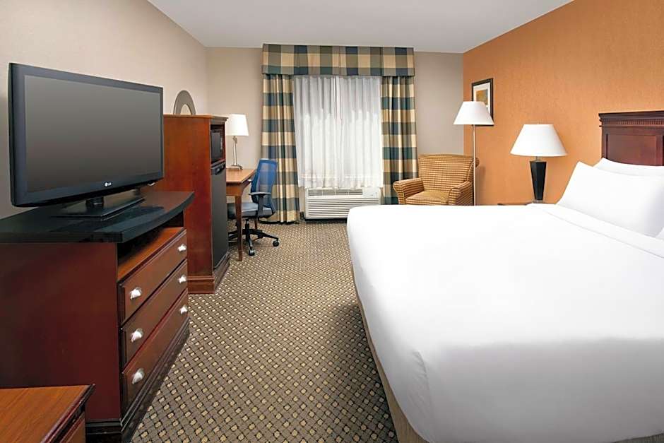 Holiday Inn Express & Suites Chambersburg By IHG
