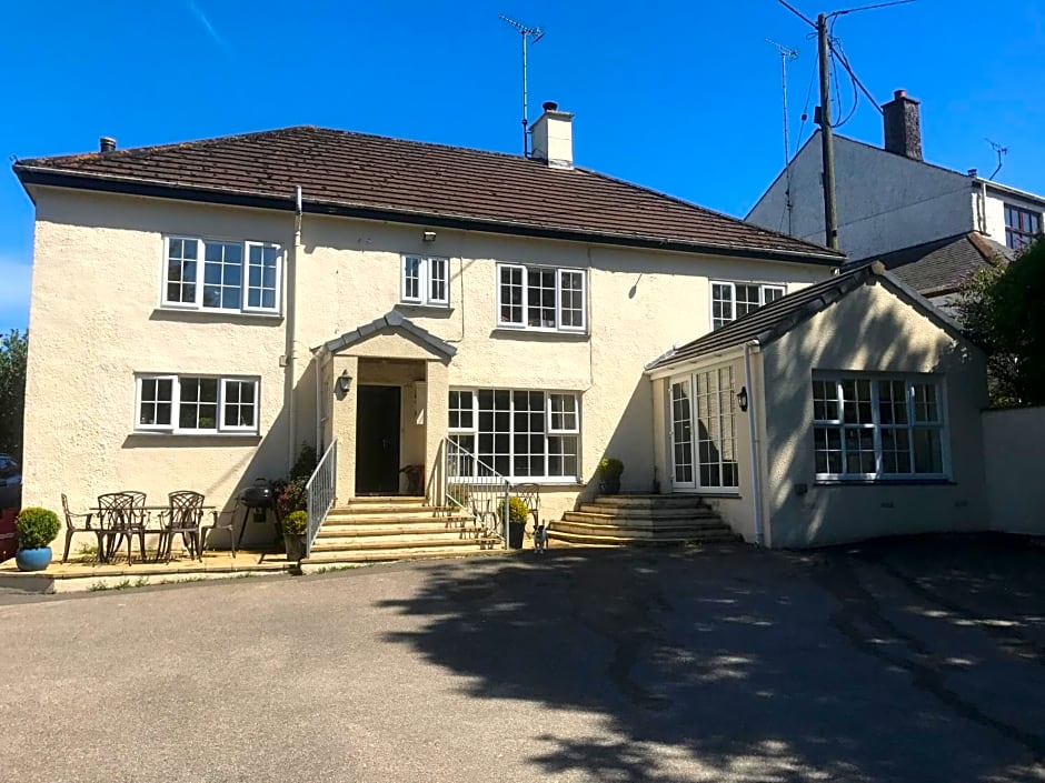 Lynwood House Bed And Breakfast – Truro
