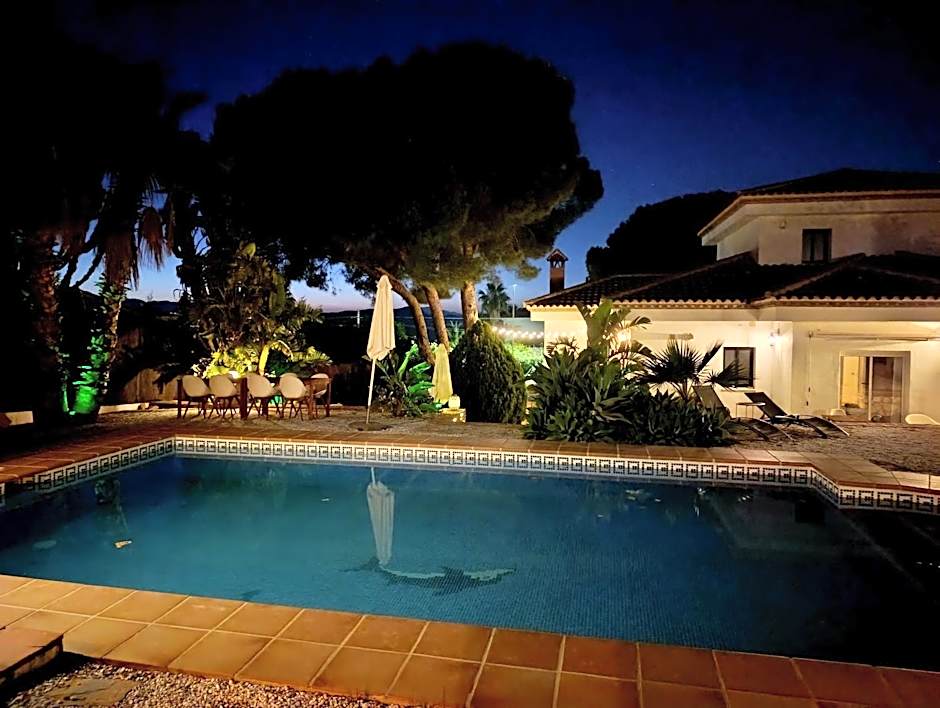 B&B Villa Pinos Málaga