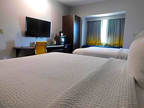 Queen Room with Two Queen Beds - Non-Smoking