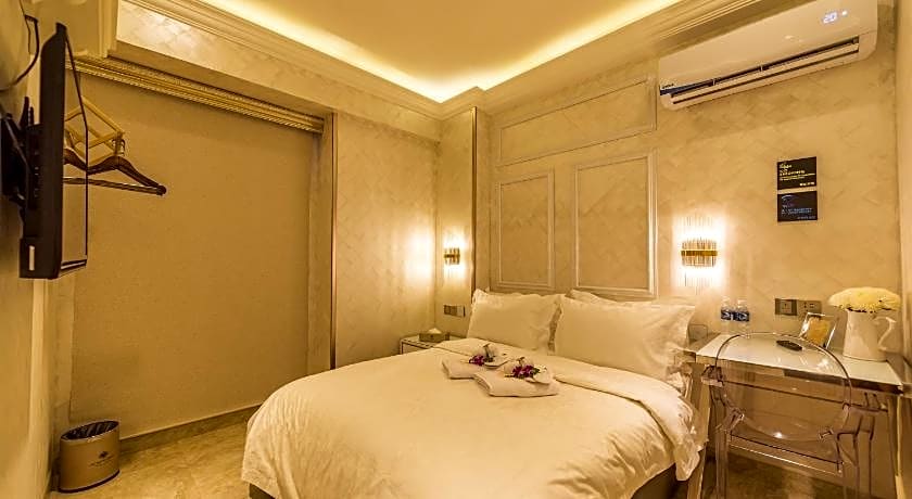 AC Residence