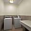 Comfort Suites   University