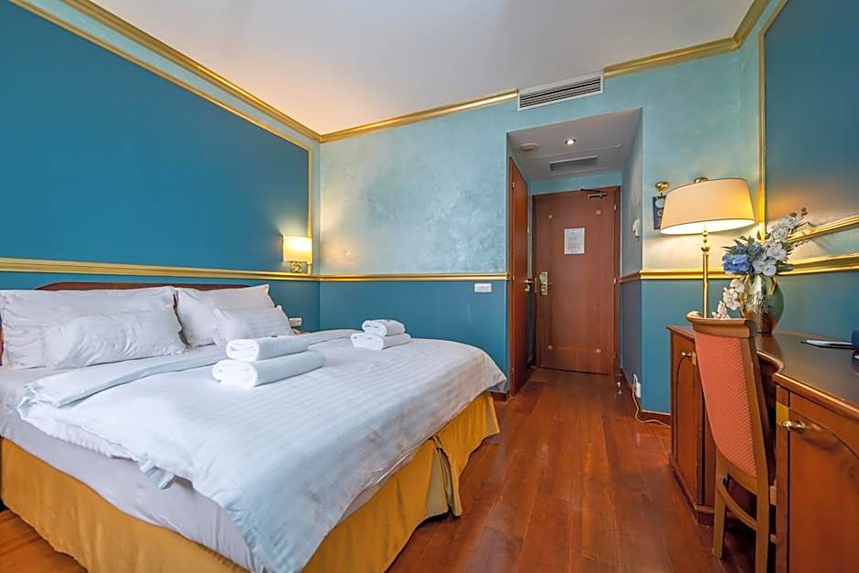 Hotel Kinsky Fountain