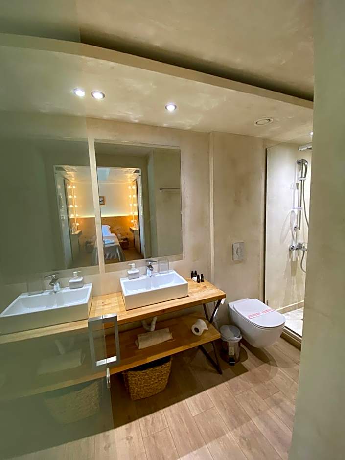 Panellinion Luxury Rooms