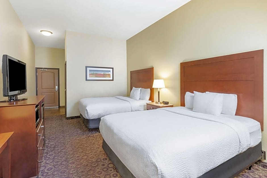 La Quinta Inn & Suites by Wyndham Las Vegas Airport South