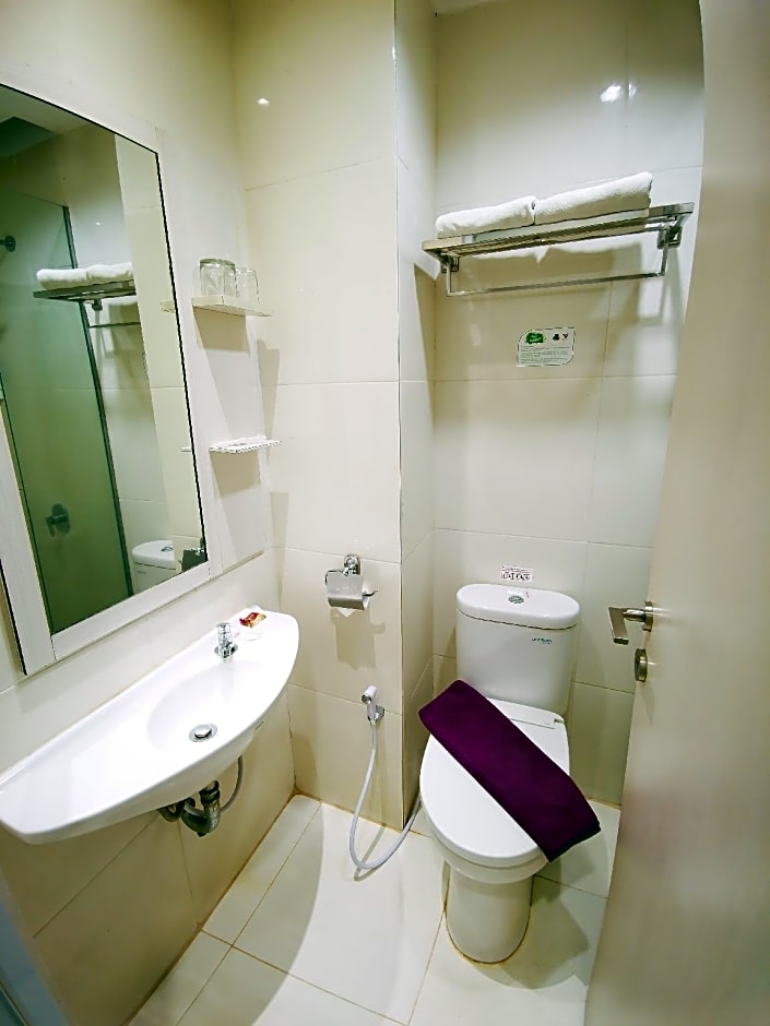 Vio Surapati - Managed By Dafam Hotels