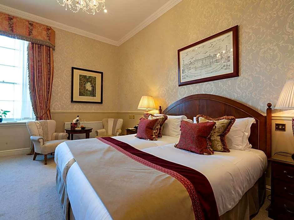 Photo 1 of 9 of Manor 2 Twin Beds