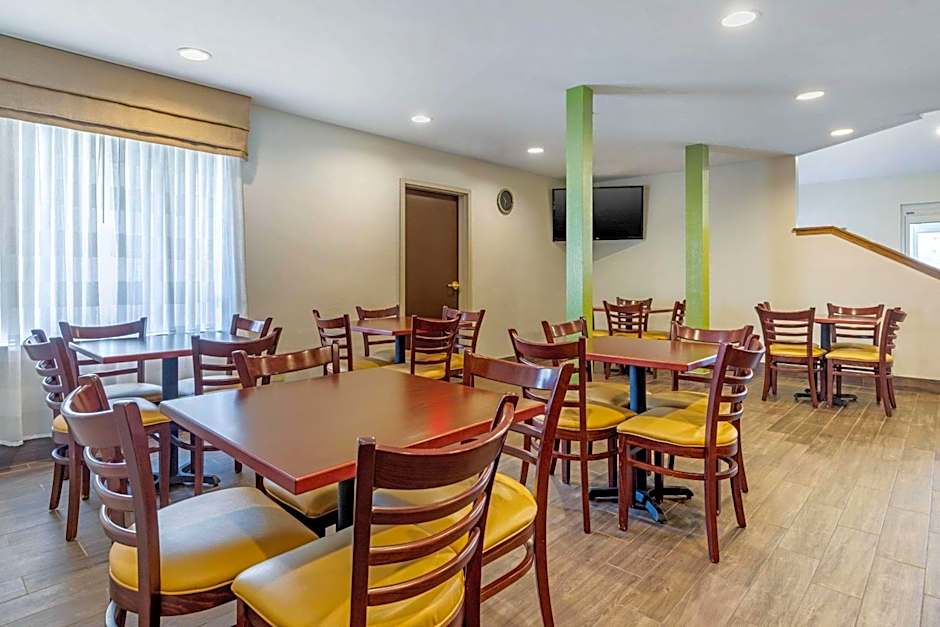 Sleep Inn near Great Lakes Naval Base