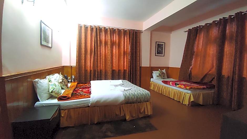 Photo 1 of 18 of Deluxe 1 King Bed