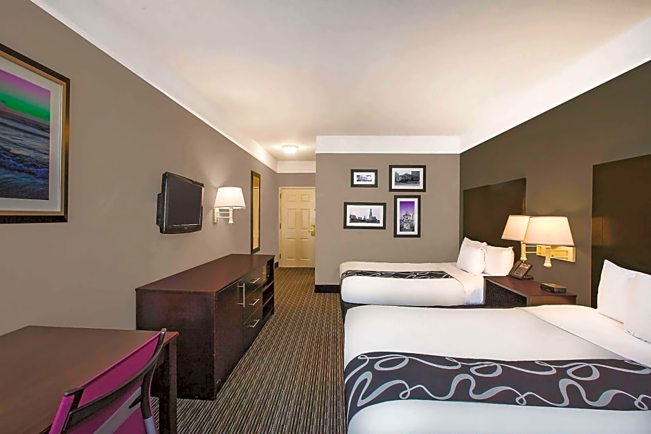La Quinta by Wyndham Beaumont West