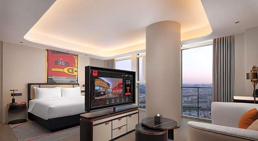 Radisson RED Guangzhou South Railway Station