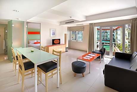 One-Bedroom HARRIS Residence