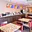 Comfort Inn & Suites Fayetteville-University Area