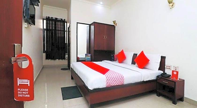 Hotel Gayatri Palace