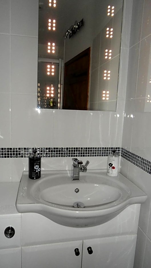 The Reindeer Retreat Daisy Double