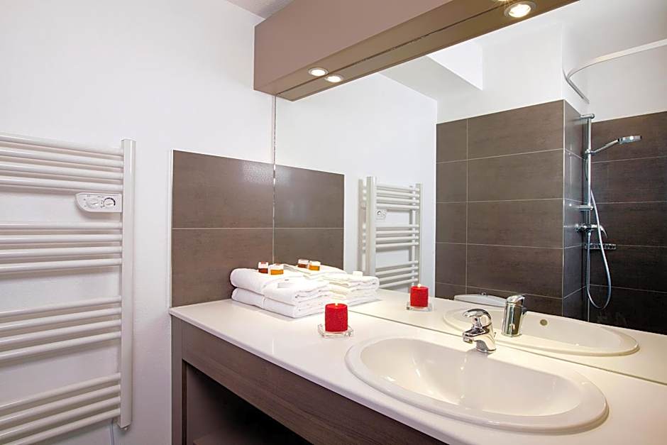 Séjours & Affaires Courbevoie Grande Arche