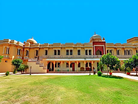 Amar Mahal Orchha