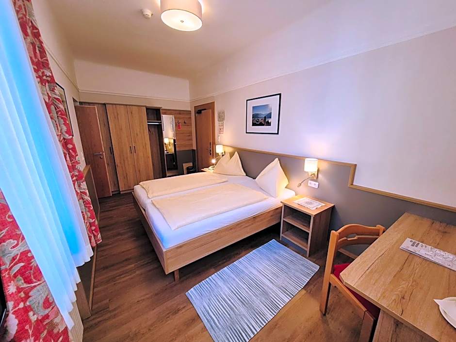 Hotel Lebzelter