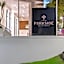 Parkside Hotel & Apartments