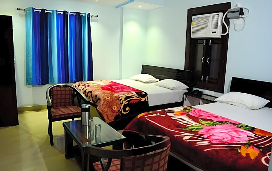 HOTEL THAKUR JI