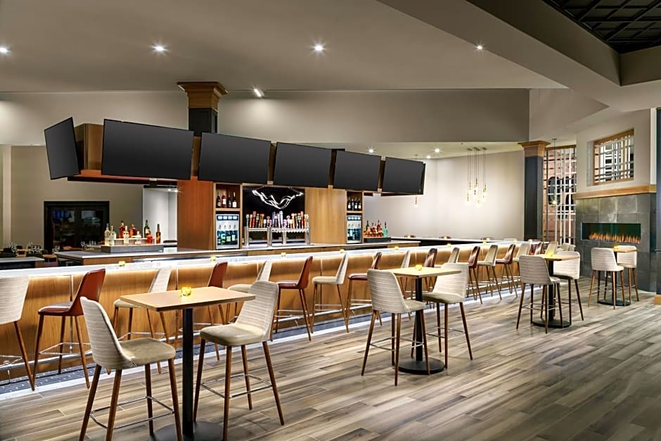DoubleTree by Hilton Colorado Springs